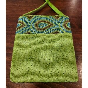About Color beaded purse. Mint condition Shoulder strap Small Green